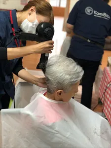 仕上げの簡易ブローもお任せください！