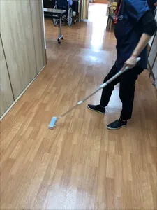 お掃除は徹底的に行います