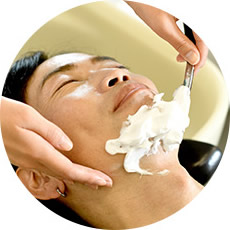 お顔のお手入れ